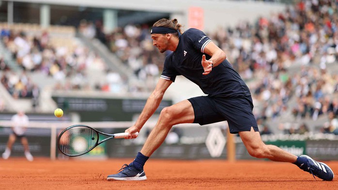 Zverev lần thứ tư v&agrave;o chung kết Grand Slam, tiến gần chức v&ocirc; địch đầu ti&ecirc;n - Ảnh 1.