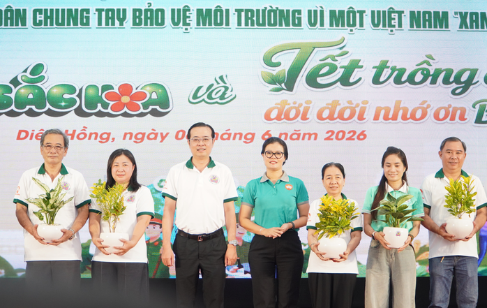 Phường Di&ecirc;n Hồng sẽ kho&aacute;c &aacute;o mới cho đường Đ&agrave;o Duy Từ - Ảnh 1.