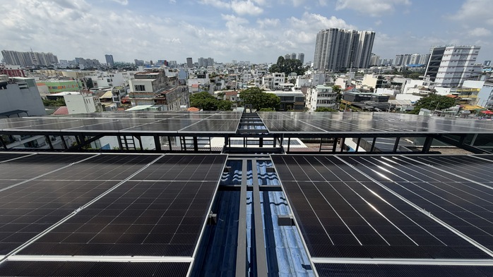 C&aacute;i kết nếu chỉ nh&igrave;n v&agrave;o gi&aacute; lắp đặt điện mặt trời năm 2026 - Ảnh 2.