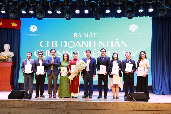 Một trường ĐH TPHCM th&agrave;nh lập CLB Doanh nh&acirc;n - Ảnh 3.