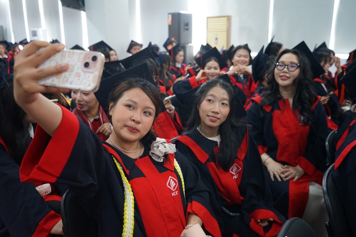 Từ ng&atilde; rẽ học tập đến danh hiệu thủ khoa - Ảnh 2.