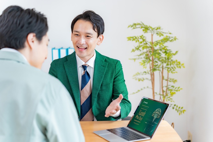 Vì sao nhiều gia đình trên thế giới dành hơn 20% tài sản cho bảo hiểm và hưu trí? - Ảnh 2. Vì sao nhiều gia đình trên thế giới dành hơn 20% tài sản cho bảo hiểm và hưu trí? - Ảnh 2.
