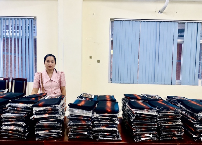 Công an TPHCM khởi tố chủ sở hữu thương hiệu vải áo dài Đất Lành - Ảnh 2.