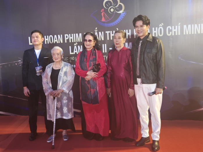 NSND Đào Báo Sơn, NSND Lê Giang, Quyền Linh... vì nhà làm phim trẻ - Ảnh 18.