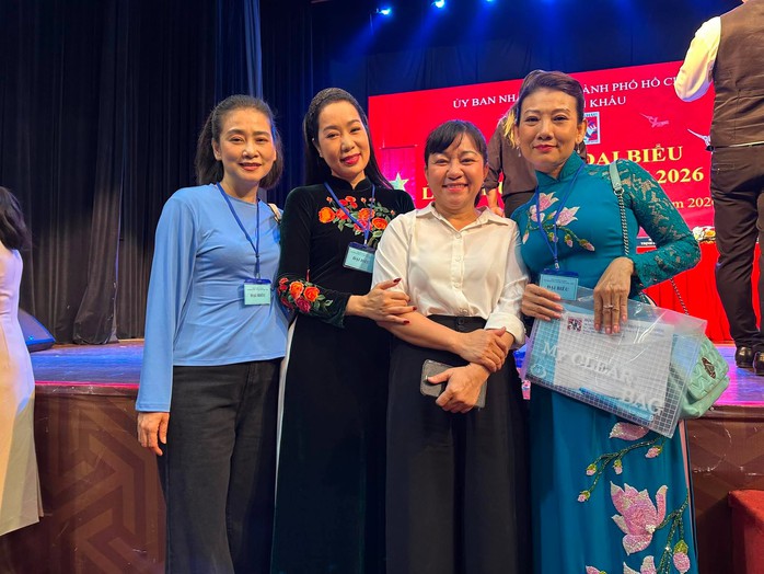 Đại hội Hội S&acirc;n khấu TP HCM - Khi s&acirc;n khấu bước v&agrave;o một kh&ocirc;ng gian ph&aacute;t triển mới - Ảnh 13.