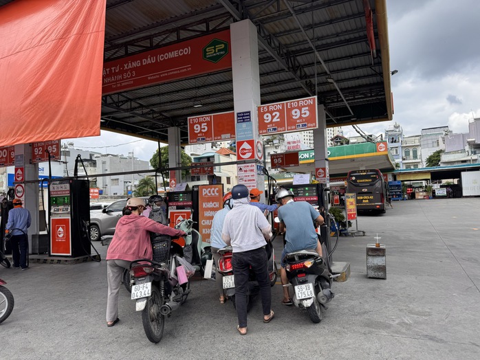 Nhu cầu tìm xăng E5 tăng cao - Ảnh 1.