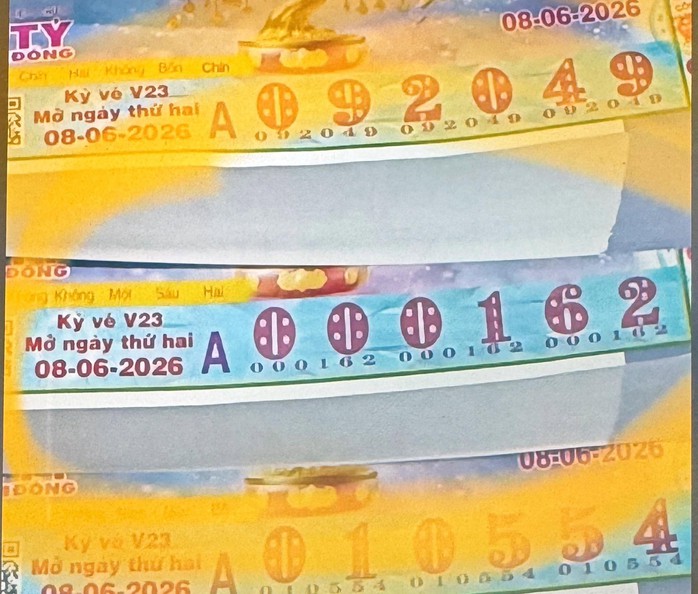 Hai c&acirc;y v&eacute; xổ số miền Nam bất ngờ c&ugrave;ng tr&uacute;ng tại 1 tỉnh - Ảnh 2.