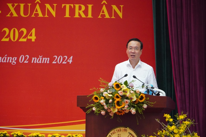 Chủ tịch nước Võ Văn Thưởng trao quà Tết tại TP Thủ Đức- Ảnh 3. Chủ tịch nước Võ Văn Thưởng trao quà Tết tại TP Thủ Đức- Ảnh 3.