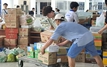 Các điểm tập kết hàng cứu trợ quá tải: Cần người ngay sáng nay!