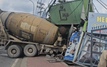 Xe bồn lao vào tiệm hớt tóc ở TP HCM, một phụ nữ kịp thoát ra cửa sau
