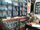 Nước mắt cổ vật: Thế giới thiêng liêng mà bịp bợm Nước mắt cổ vật: Thế giới thiêng liêng mà bịp bợm