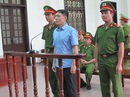 Dương Tự Trọng rơm rớm nước mắt trước khi tòa tuyên 15 tháng tù Dương Tự Trọng rơm rớm nước mắt trước khi tòa tuyên 15 tháng tù