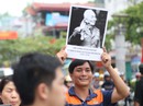 Đại tướng Võ Nguyên Giáp trong kỉ niệm chiến thắng rợp cờ hoa ở Điện Biên Phủ Đại tướng Võ Nguyên Giáp trong kỉ niệm chiến thắng rợp cờ hoa ở Điện Biên Phủ