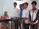Ẩu đả với trai làng rồi đánh cả công an Ẩu đả với trai làng rồi đánh cả công an