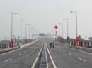 Vừa thông xe, đường cao tốc 20.000 tỉ đồng đã lún Vừa thông xe, đường cao tốc 20.000 tỉ đồng đã lún