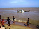 Cướp “miếng ăn” của thần biển Cướp “miếng ăn” của thần biển