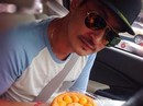 Huy Khánh thèm “bánh” vợ làm! Huy Khánh thèm “bánh” vợ làm!