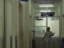 Không chịu "nối lại tình xưa", cô gái bị tạt axit nguy kịch Không chịu "nối lại tình xưa", cô gái bị tạt axit nguy kịch