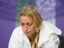 Đương kim vô địch nữ Kvitova bị loại, Federer chật vật đi tiếp Đương kim vô địch nữ Kvitova bị loại, Federer chật vật đi tiếp