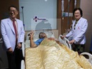 Suýt mất “của quí” vì trăn trốn trong bồn cầu Suýt mất “của quí” vì trăn trốn trong bồn cầu