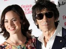 Nghệ sĩ Ronnie Wood lại làm cha ở tuổi 68 Nghệ sĩ Ronnie Wood lại làm cha ở tuổi 68