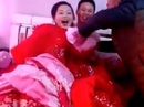 Choáng với khách nam đòi lột đồ cô dâu trong ngày cưới Choáng với khách nam đòi lột đồ cô dâu trong ngày cưới