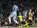 Arsenal thua ngược Man City, Wenger và Ozil bị “ném đá” Arsenal thua ngược Man City, Wenger và Ozil bị “ném đá”