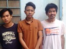 Dùng roi điện cướp xe máy lúc rạng sáng Dùng roi điện cướp xe máy lúc rạng sáng