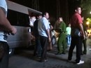 Đột kích quán bar có cả trăm thanh niên đang “thác loạn” Đột kích quán bar có cả trăm thanh niên đang “thác loạn”
