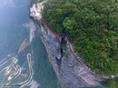 Trung Quốc khánh thành cây cầu "vừa đi vừa run" Trung Quốc khánh thành cây cầu "vừa đi vừa run"