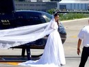 Đến đám cưới bằng trực thăng, cô dâu gặp tai nạn đau lòng Đến đám cưới bằng trực thăng, cô dâu gặp tai nạn đau lòng