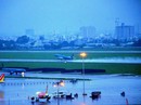 Ì ạch giải ngập sân bay Tân Sơn Nhất Ì ạch giải ngập sân bay Tân Sơn Nhất