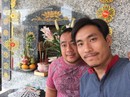Nghệ sĩ Hiếu Hiền xúc động trong ngày giỗ mẹ Nghệ sĩ Hiếu Hiền xúc động trong ngày giỗ mẹ