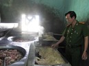 Phát hiện gần 2 tạ mỡ bốc mùi hôi thối tại cơ sở chế biến Phát hiện gần 2 tạ mỡ bốc mùi hôi thối tại cơ sở chế biến