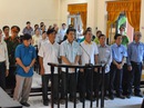 Bất ngờ trong vụ xét xử 10 cán bộ Hải quan ở Kiên Giang Bất ngờ trong vụ xét xử 10 cán bộ Hải quan ở Kiên Giang