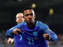 Depay lập công lớn, Hà Lan lên ngôi nhì bảng Depay lập công lớn, Hà Lan lên ngôi nhì bảng
