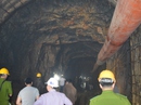 Một người chết tại thủy điện từng "nhốt" 12 người Một người chết tại thủy điện từng "nhốt" 12 người