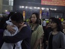 Nhói lòng tiễn biệt 3 sĩ quan hy sinh trong vụ trực thăng rơi Nhói lòng tiễn biệt 3 sĩ quan hy sinh trong vụ trực thăng rơi