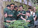 Gần 400 người tạm dừng tìm kiếm máy bay rơi Gần 400 người tạm dừng tìm kiếm máy bay rơi