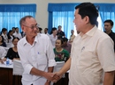 Bí thư Đinh La Thăng: Vừa phát triển kinh tế, vừa xây dựng quân đội hiện đại Bí thư Đinh La Thăng: Vừa phát triển kinh tế, vừa xây dựng quân đội hiện đại