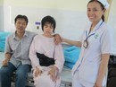 Vợ được "trả" đôi chân, chồng rơi nước mắt Vợ được "trả" đôi chân, chồng rơi nước mắt