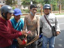 “Hiệp sĩ” phi thân, bắt trộm trên đường phố “Hiệp sĩ” phi thân, bắt trộm trên đường phố