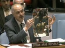 Đại sứ Syria trưng "ảnh giả" tại Liên Hiệp Quốc Đại sứ Syria trưng "ảnh giả" tại Liên Hiệp Quốc