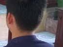 2 người đàn ông ôm nhau khóc và người vợ nghẹn lời! 2 người đàn ông ôm nhau khóc và người vợ nghẹn lời!