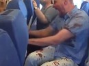 Du khách Nga say rượu gây náo loạn trên máy bay Du khách Nga say rượu gây náo loạn trên máy bay