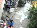 Độc chiếm hẻm, đe dọa cư dân: Không lẽ “bó tay”? Độc chiếm hẻm, đe dọa cư dân: Không lẽ “bó tay”?