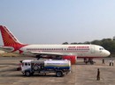 Nợ ngập đầu, Air India cho khách phổ thông ăn chay Nợ ngập đầu, Air India cho khách phổ thông ăn chay