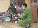 Phát hiện gần 1 tạ pháo hoa ở bãi đất trống vùng biên Phát hiện gần 1 tạ pháo hoa ở bãi đất trống vùng biên