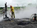 Bị bụi đá chui vào phổi, công nhân Bình Định chết mòn Bị bụi đá chui vào phổi, công nhân Bình Định chết mòn