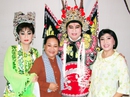 NSND Ngọc Giàu: "Không viết hồi ký vì sợ nhiều người tổn thương" NSND Ngọc Giàu: "Không viết hồi ký vì sợ nhiều người tổn thương"